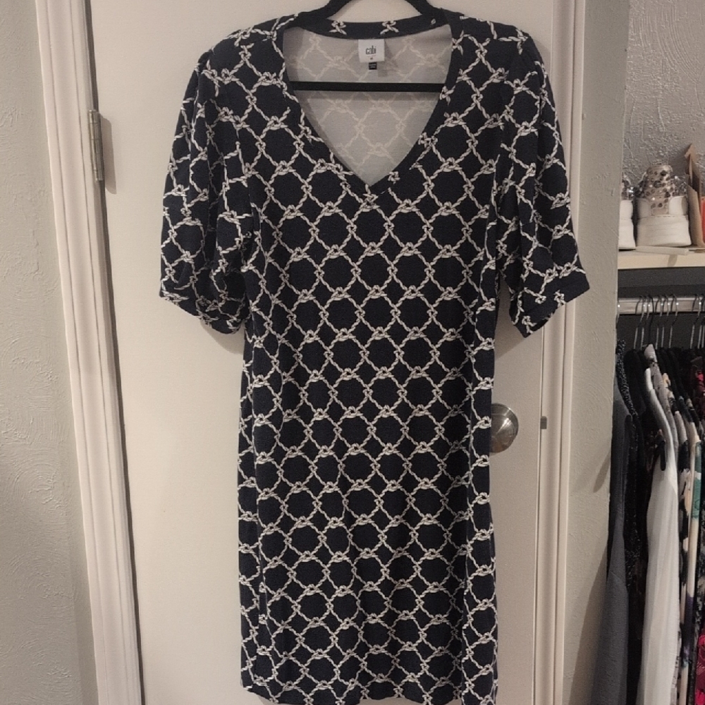 CAbi Navy and White Chain Print Top
